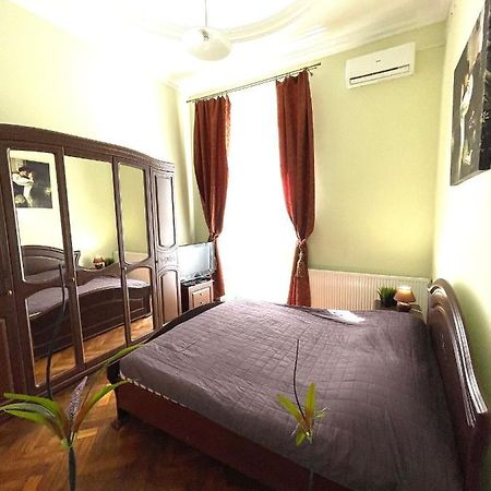 3 Rooms Apartments In The City Centr Leópolis Exterior foto