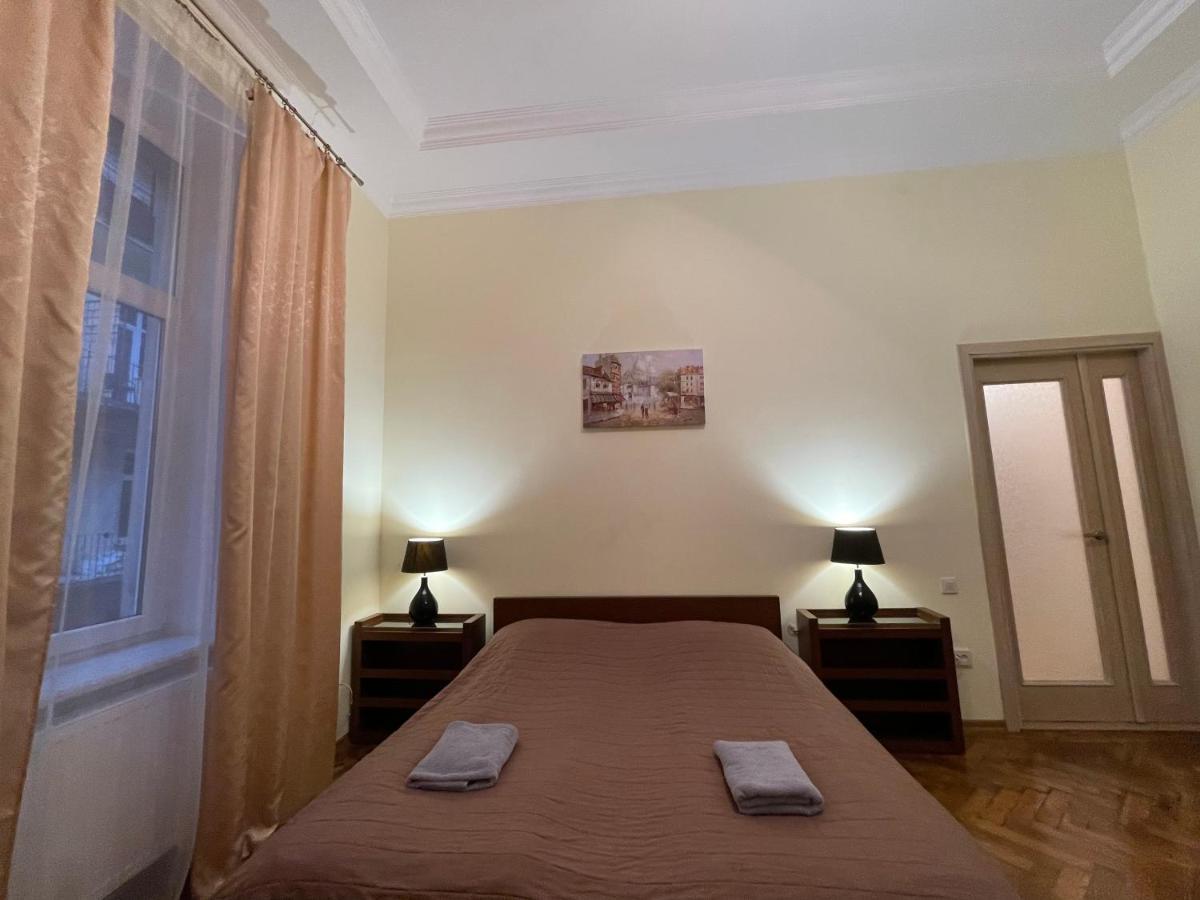 3 Rooms Apartments In The City Centr Leópolis Exterior foto